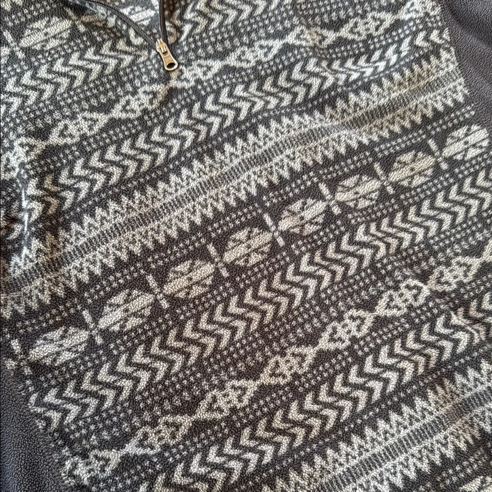 Patterned Quarter-Zip Pullover - Picture 5 of 7